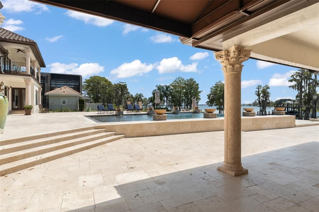 For Sale: $4,650,000 (5 beds, 5 baths, 7183 Square Feet)