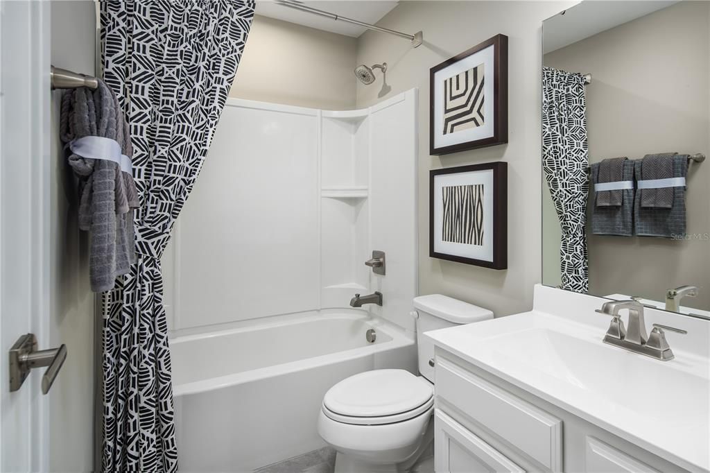 Active With Contract: $475,445 (3 beds, 2 baths, 2021 Square Feet)