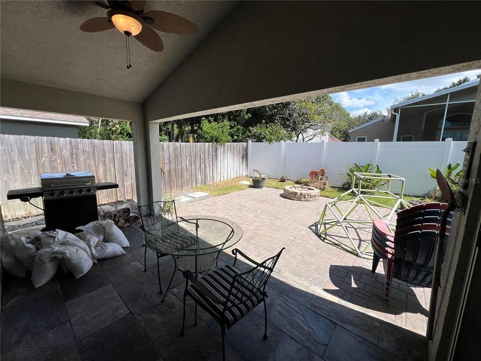 Active With Contract: $2,750 (3 beds, 2 baths, 1578 Square Feet)