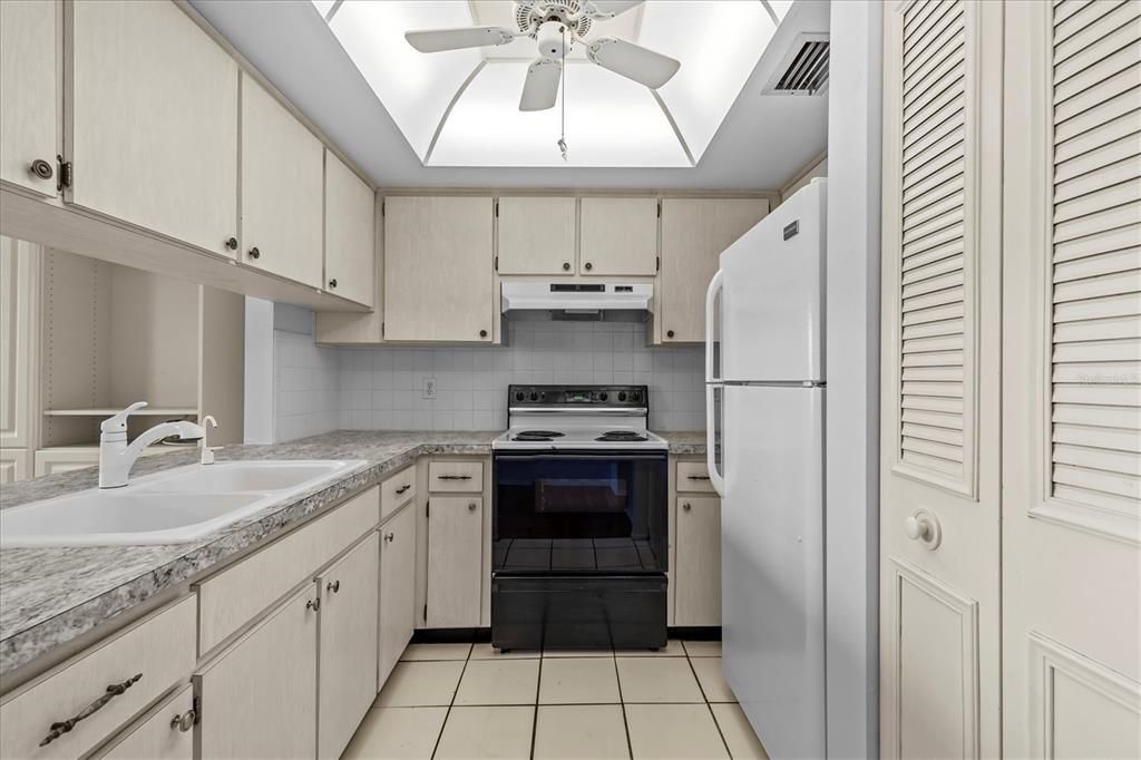 En Venta: $118,000 (1 camas, 1 baños, 565 Pies cuadrados)