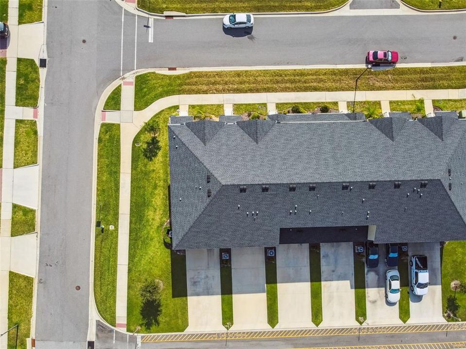 Под контрактом: $370,000 (4 спален, 2 ванн, 1685 Квадратных фут)