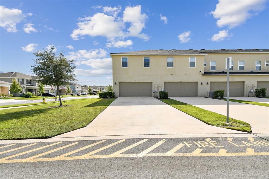 Под контрактом: $370,000 (4 спален, 2 ванн, 1685 Квадратных фут)