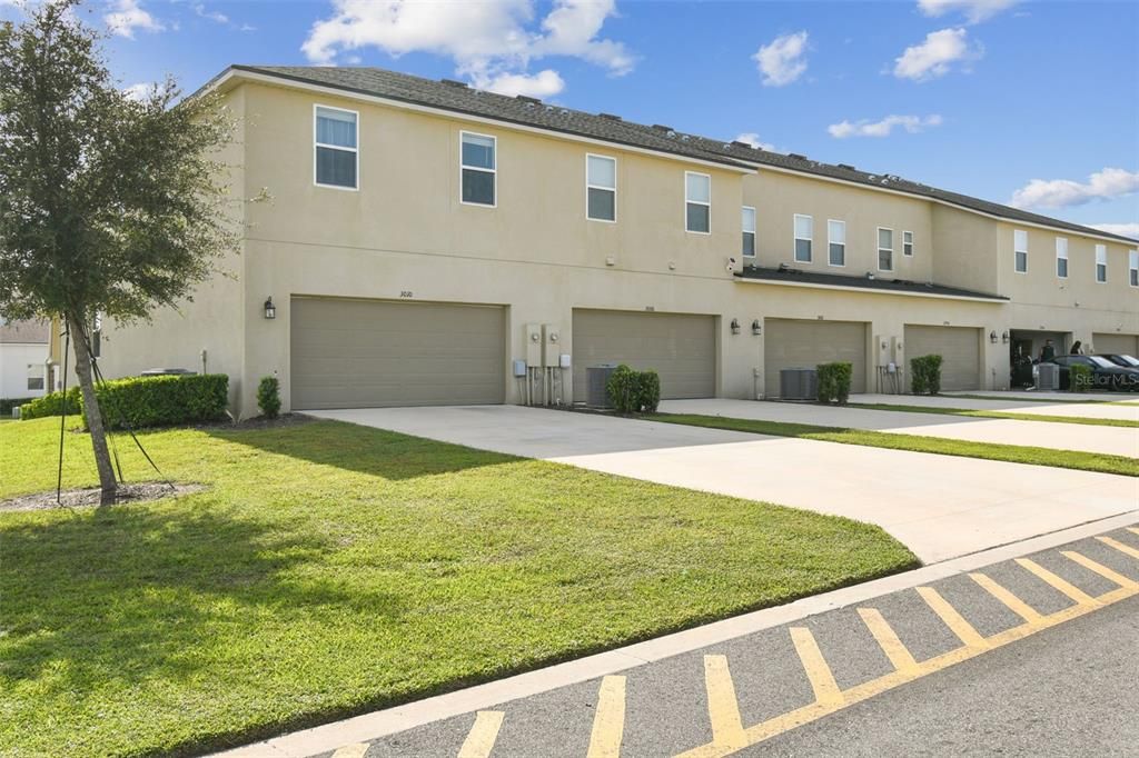 Под контрактом: $370,000 (4 спален, 2 ванн, 1685 Квадратных фут)