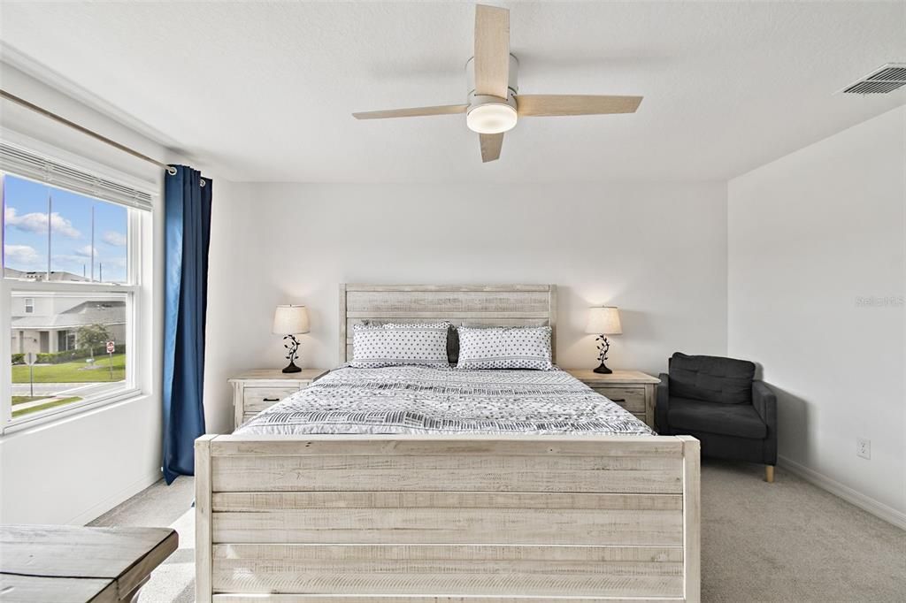 Под контрактом: $370,000 (4 спален, 2 ванн, 1685 Квадратных фут)