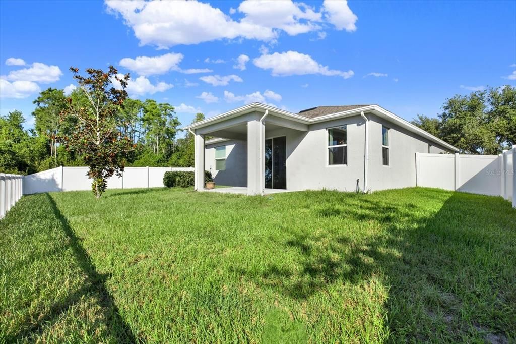 For Sale: $359,000 (3 beds, 2 baths, 1569 Square Feet)