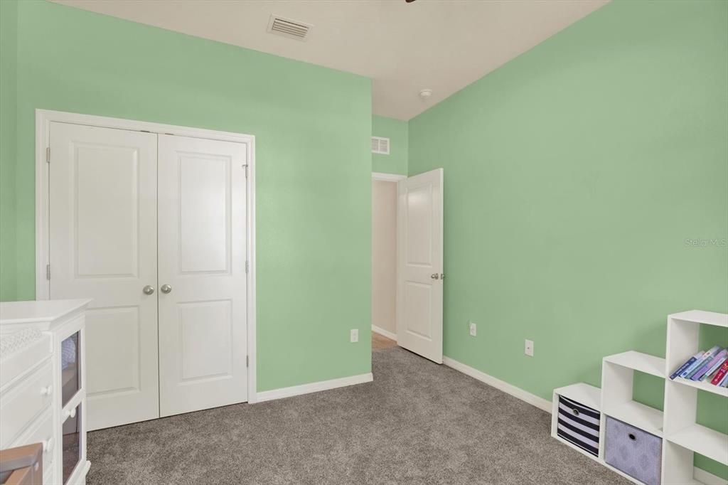 For Sale: $359,000 (3 beds, 2 baths, 1569 Square Feet)