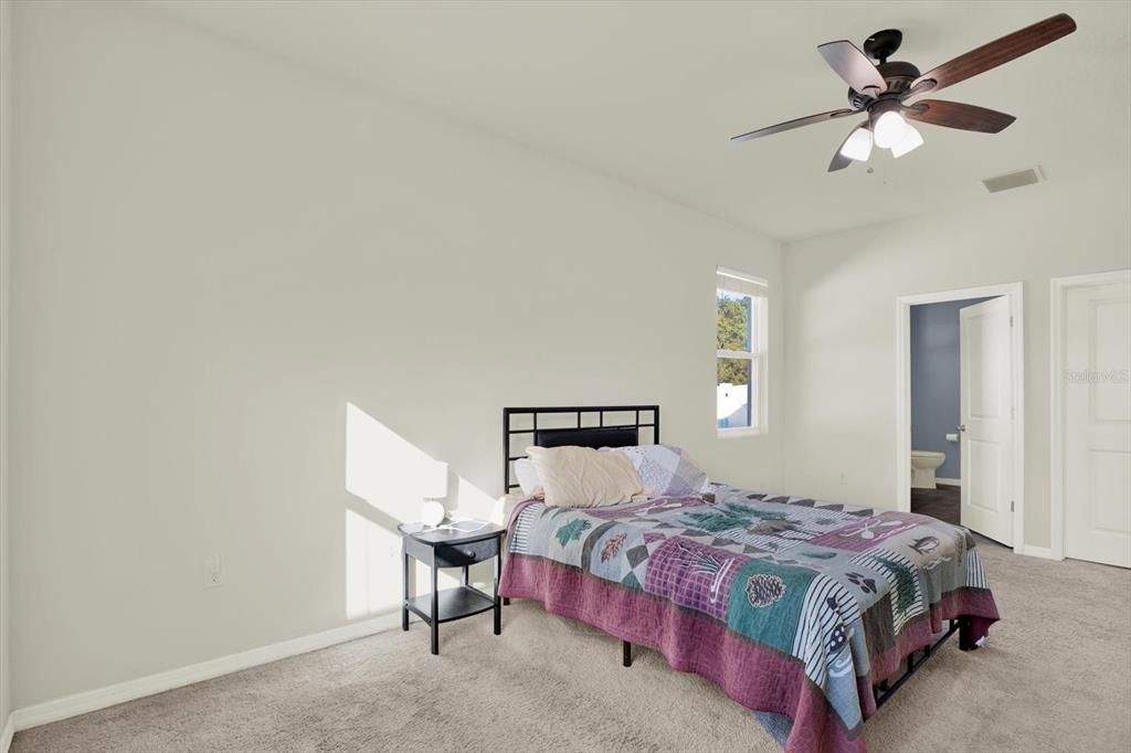 For Sale: $359,000 (3 beds, 2 baths, 1569 Square Feet)