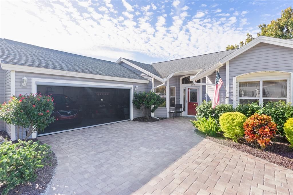 Recently Sold: $299,000 (2 beds, 2 baths, 1344 Square Feet)