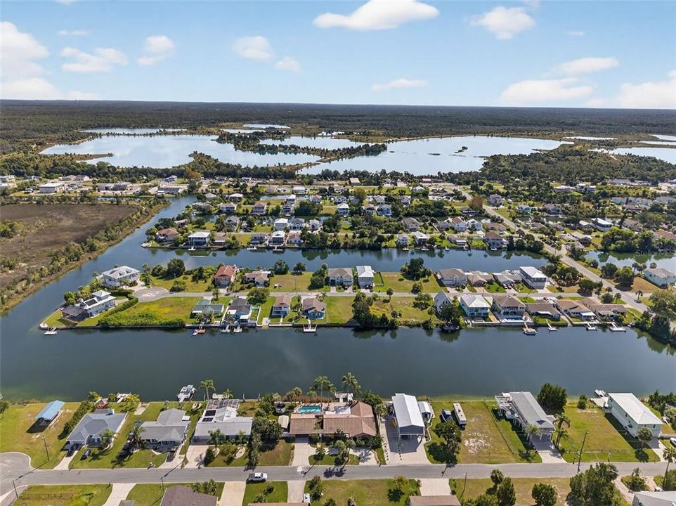 Active With Contract: $619,900 (3 beds, 4 baths, 2090 Square Feet)