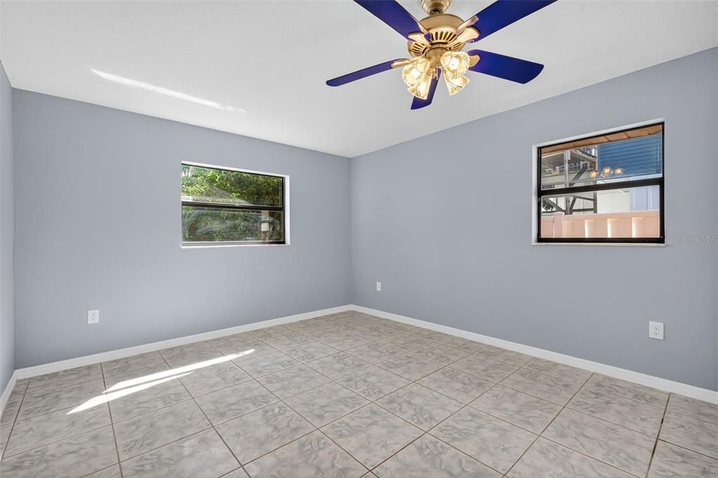 Active With Contract: $619,900 (3 beds, 4 baths, 2090 Square Feet)