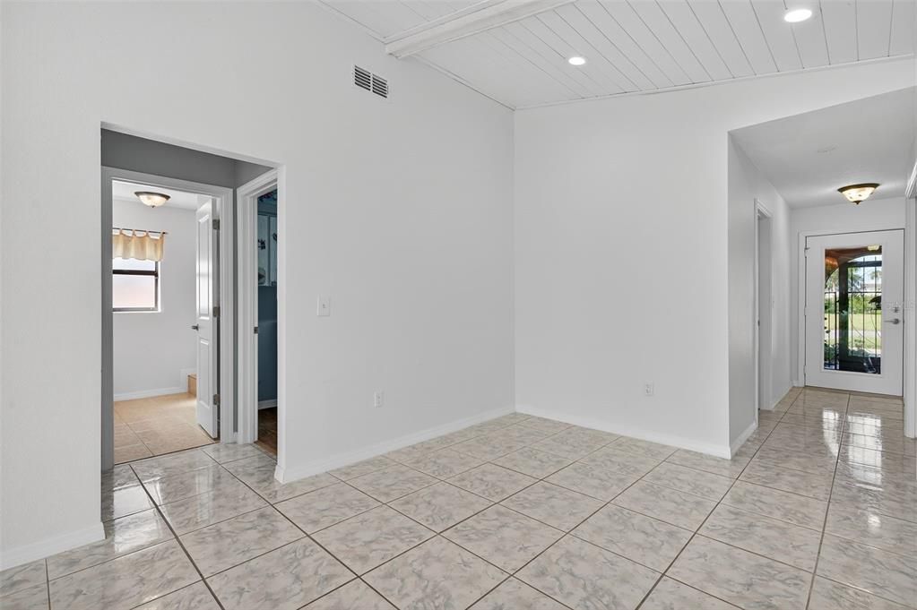 Active With Contract: $619,900 (3 beds, 4 baths, 2090 Square Feet)