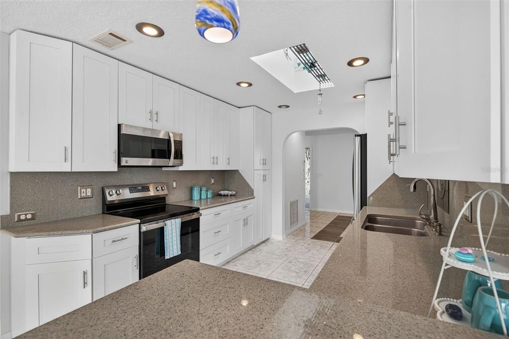 Active With Contract: $619,900 (3 beds, 4 baths, 2090 Square Feet)