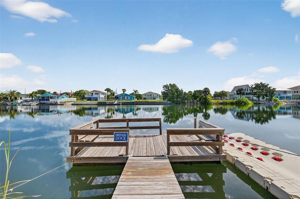 Active With Contract: $619,900 (3 beds, 4 baths, 2090 Square Feet)