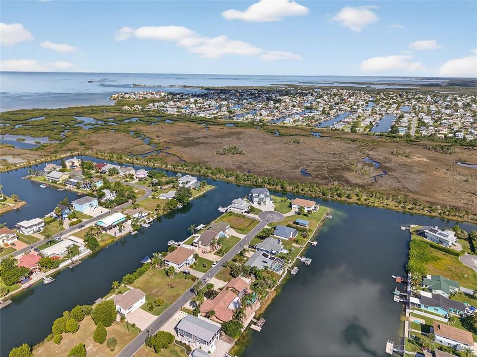 Active With Contract: $619,900 (3 beds, 4 baths, 2090 Square Feet)