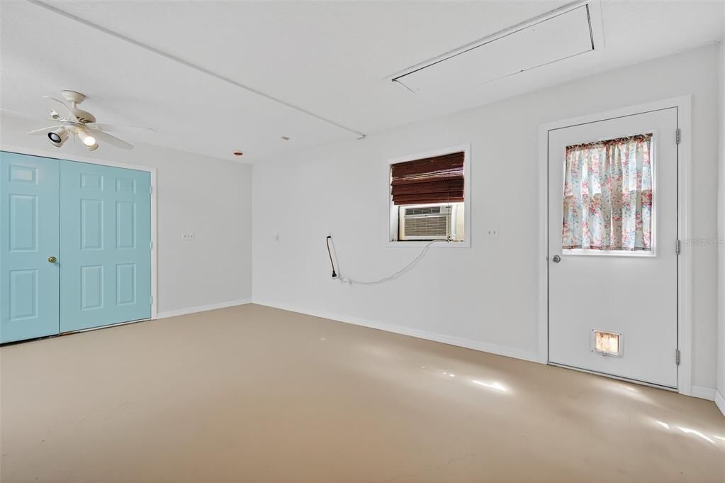 Active With Contract: $619,900 (3 beds, 4 baths, 2090 Square Feet)