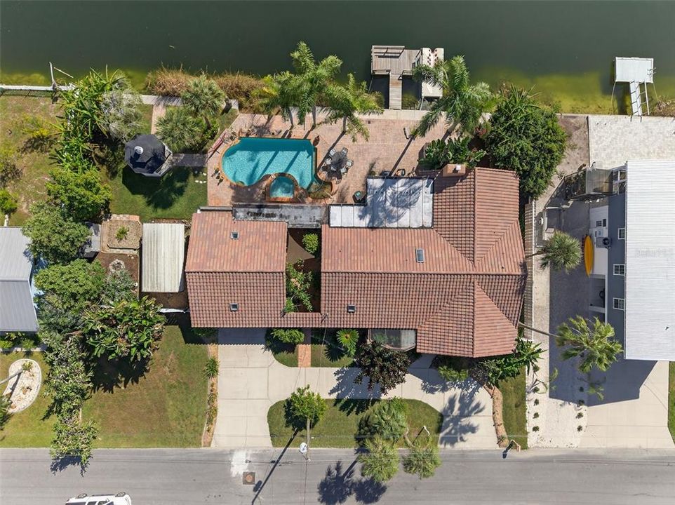 Active With Contract: $619,900 (3 beds, 4 baths, 2090 Square Feet)