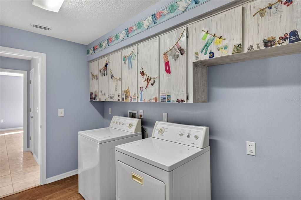 Active With Contract: $619,900 (3 beds, 4 baths, 2090 Square Feet)