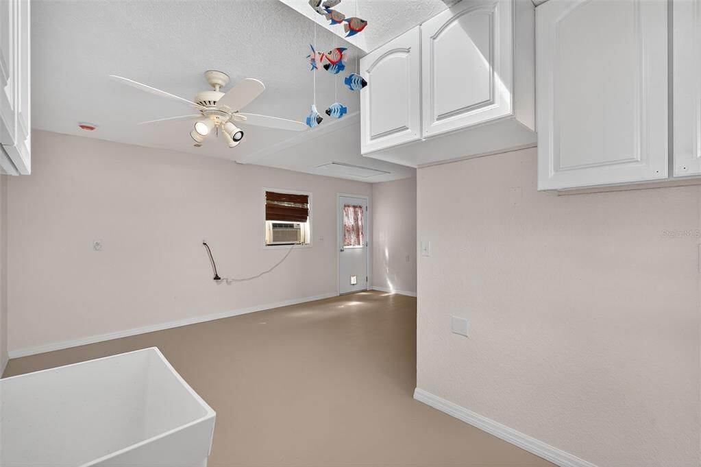 Active With Contract: $619,900 (3 beds, 4 baths, 2090 Square Feet)