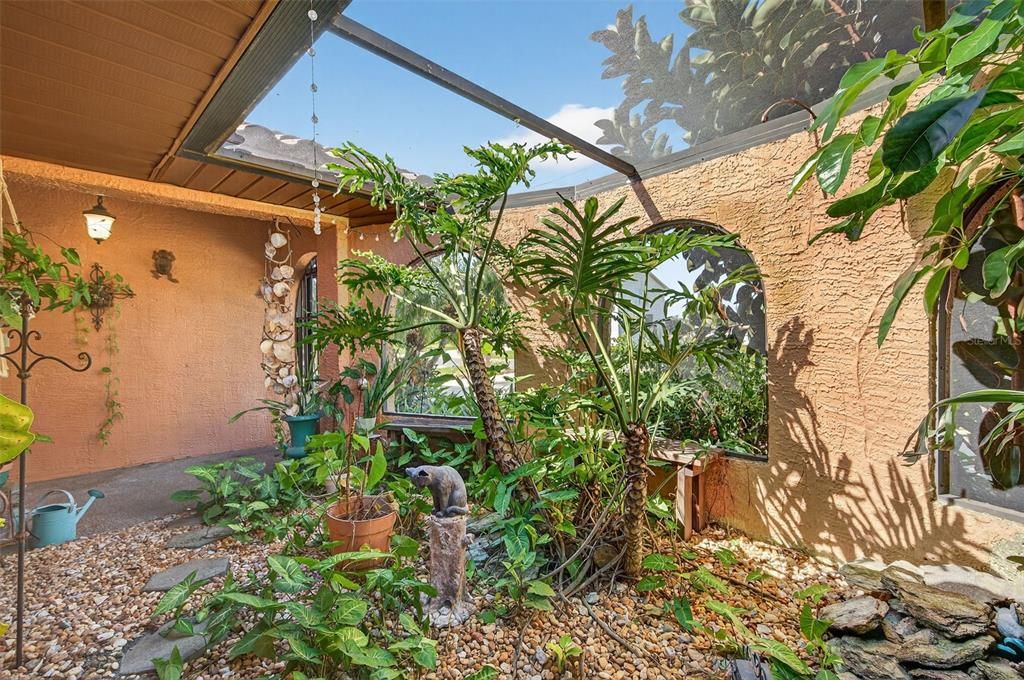 Active With Contract: $619,900 (3 beds, 4 baths, 2090 Square Feet)