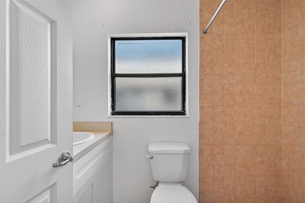 Active With Contract: $619,900 (3 beds, 4 baths, 2090 Square Feet)