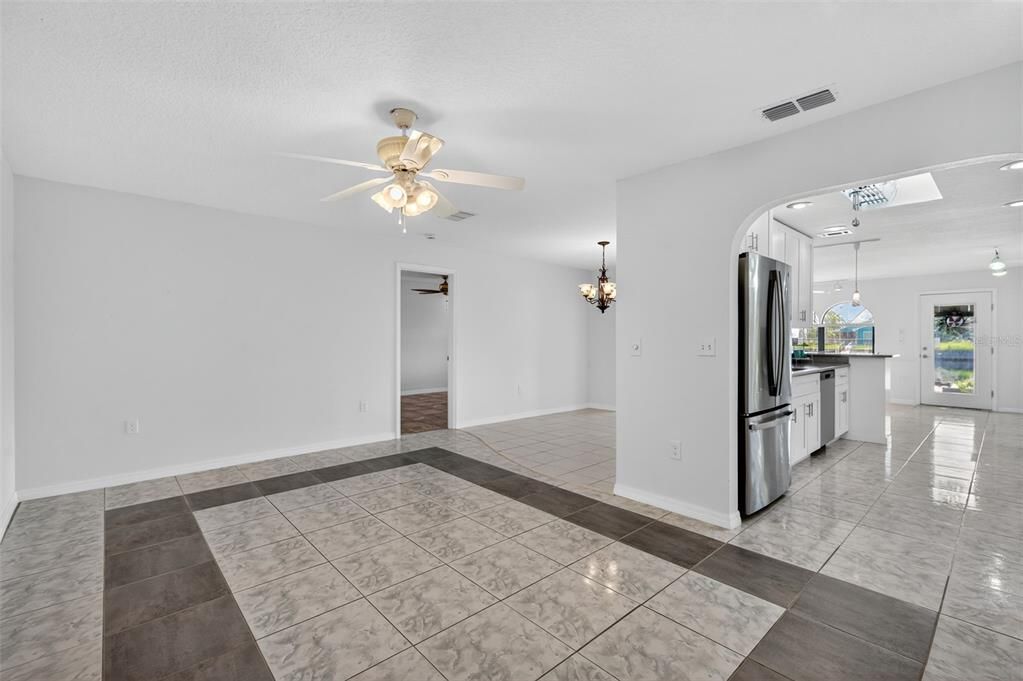 Active With Contract: $619,900 (3 beds, 4 baths, 2090 Square Feet)