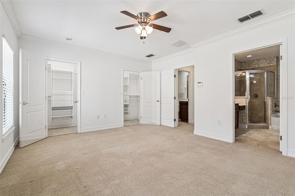 For Sale: $410,000 (3 beds, 3 baths, 2388 Square Feet)