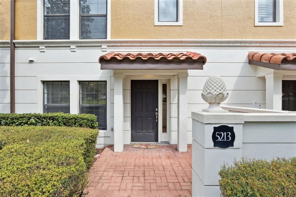 For Sale: $410,000 (3 beds, 3 baths, 2388 Square Feet)