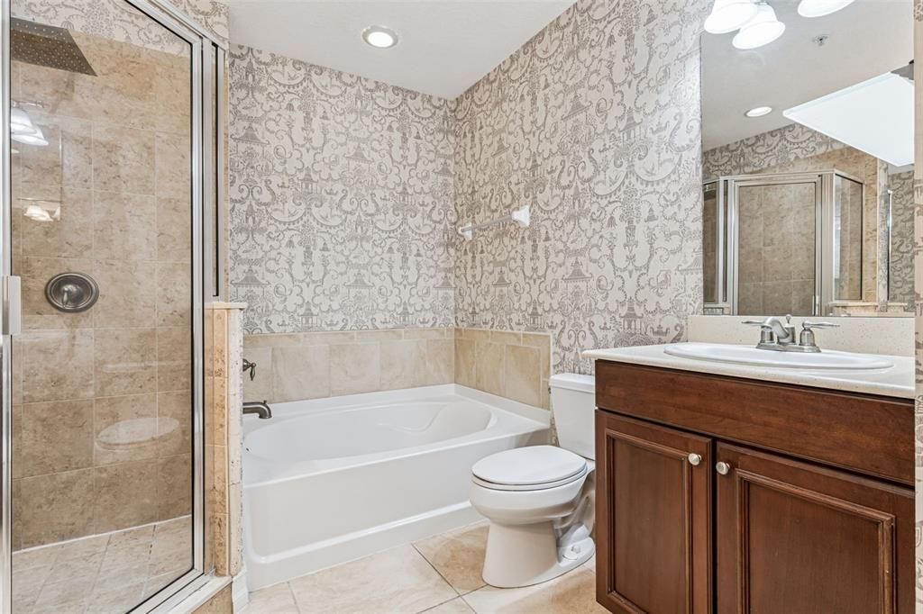 For Sale: $410,000 (3 beds, 3 baths, 2388 Square Feet)