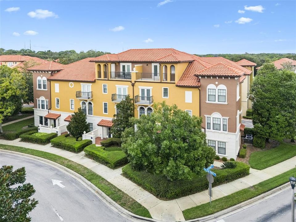 For Sale: $410,000 (3 beds, 3 baths, 2388 Square Feet)