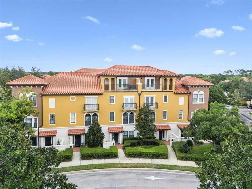 For Sale: $410,000 (3 beds, 3 baths, 2388 Square Feet)