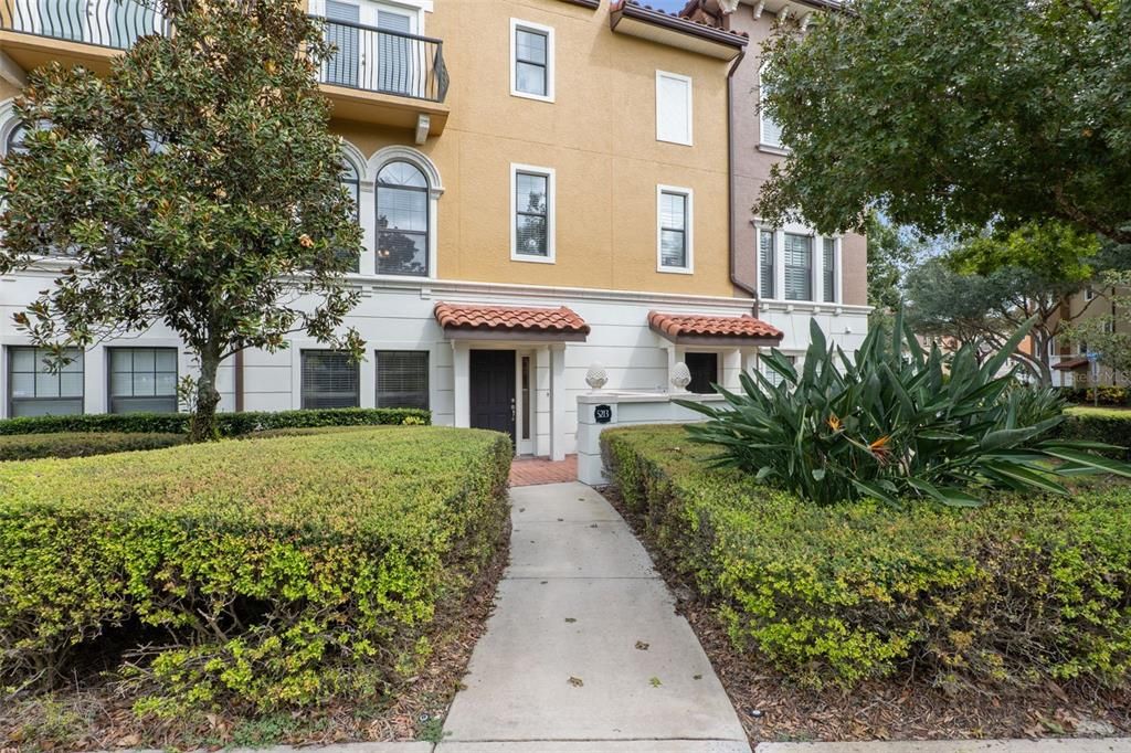 For Sale: $410,000 (3 beds, 3 baths, 2388 Square Feet)