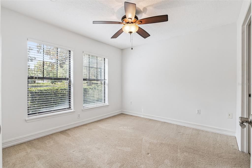 For Sale: $410,000 (3 beds, 3 baths, 2388 Square Feet)