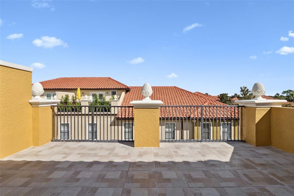 For Sale: $410,000 (3 beds, 3 baths, 2388 Square Feet)