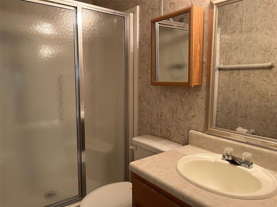 На продажу: $105,900 (2 спален, 2 ванн, 1056 Квадратных фут)