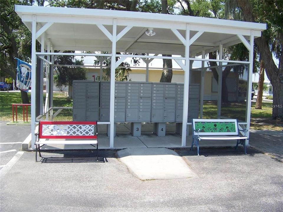 На продажу: $105,900 (2 спален, 2 ванн, 1056 Квадратных фут)