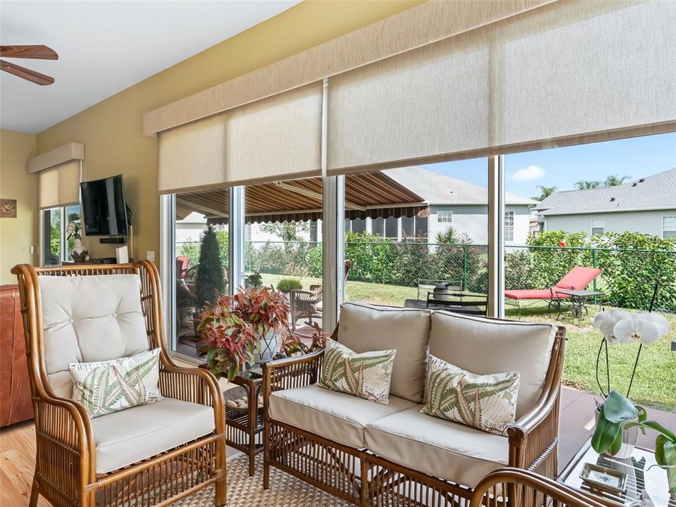 En Venta: $525,000 (3 camas, 2 baños, 2645 Pies cuadrados)