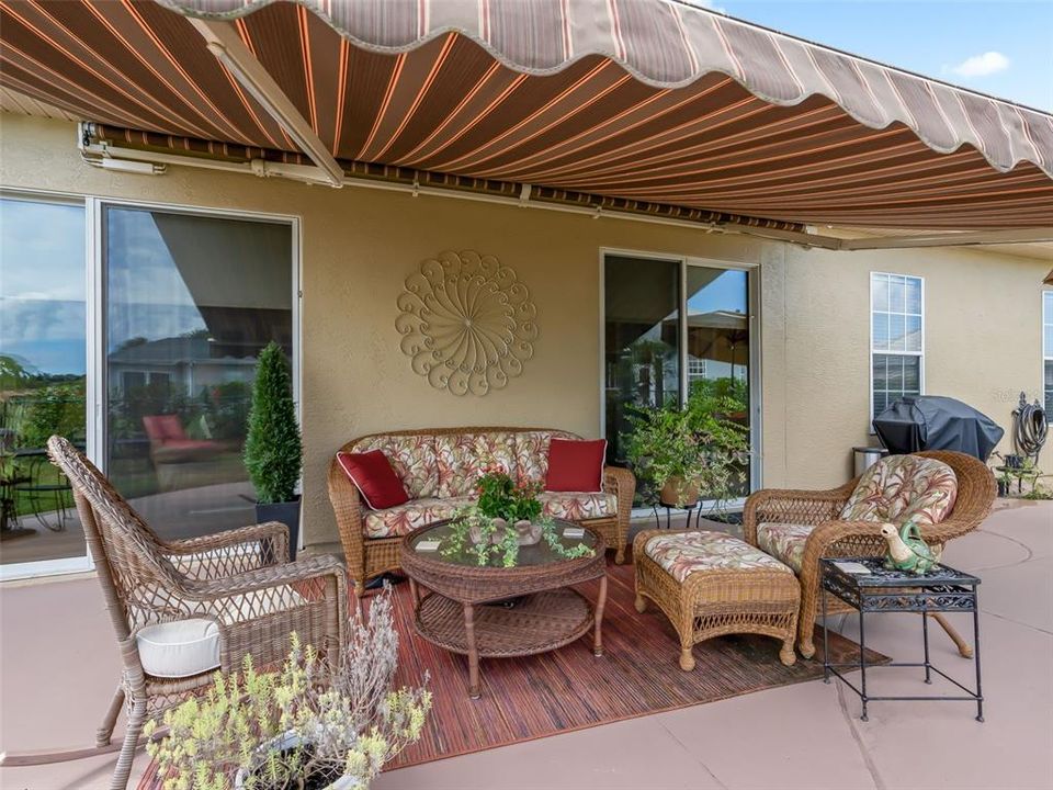 En Venta: $525,000 (3 camas, 2 baños, 2645 Pies cuadrados)