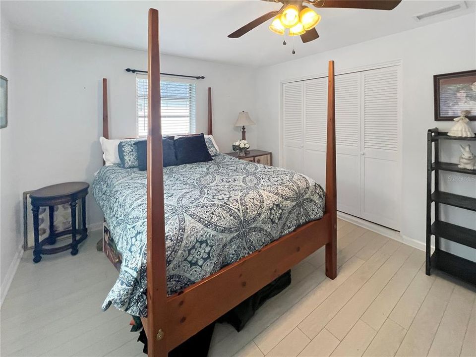 Active With Contract: $375,000 (2 beds, 2 baths, 1975 Square Feet)