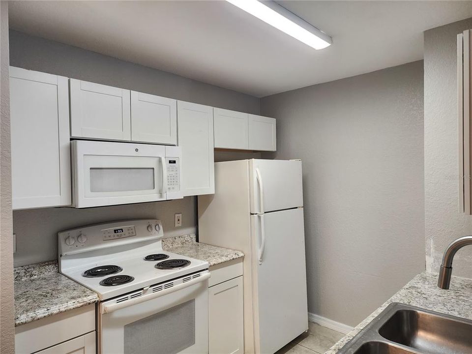 For Rent: $1,650 (2 beds, 2 baths, 996 Square Feet)