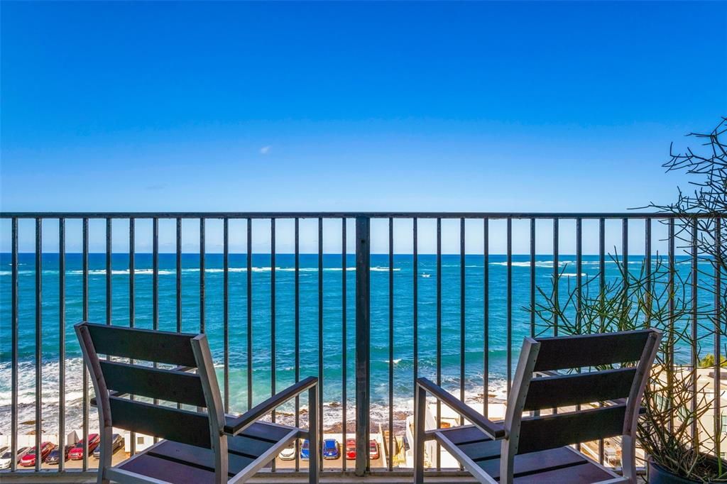 Active With Contract: $395,000 (1 beds, 1 baths, 494 Square Feet)