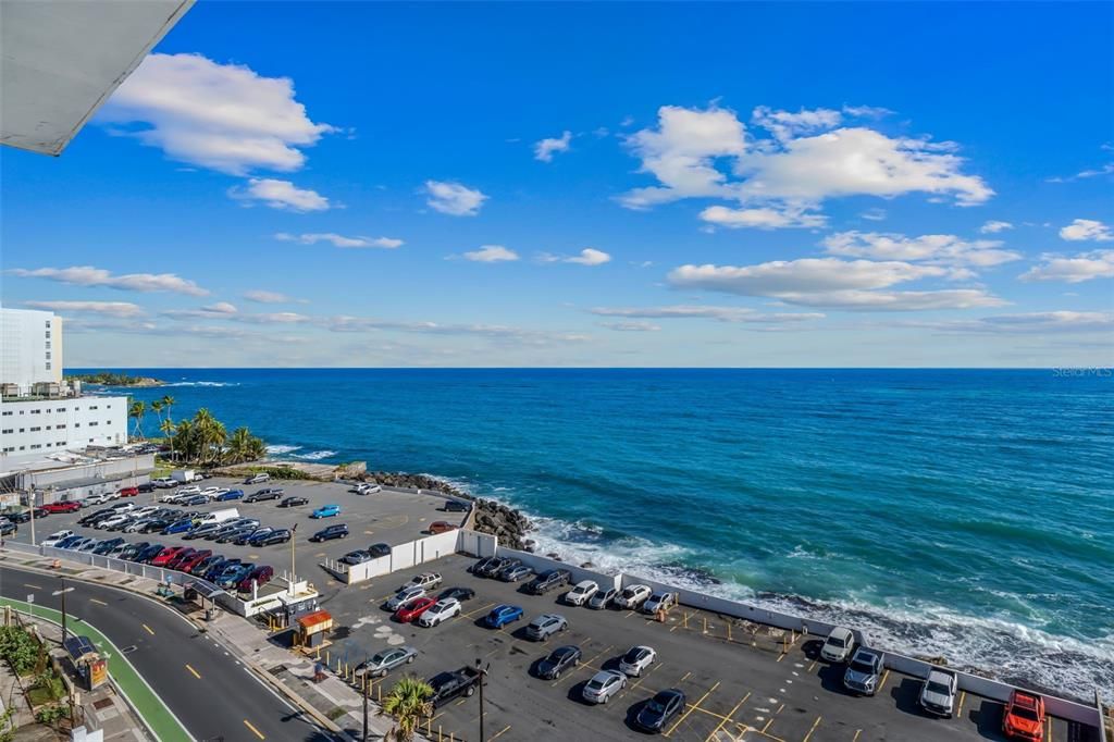 Active With Contract: $395,000 (1 beds, 1 baths, 494 Square Feet)