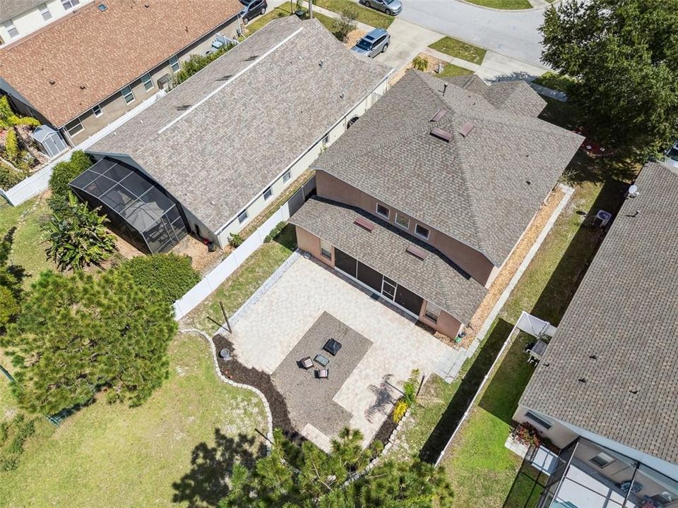 合同活跃: $389,000 (5 贝兹, 3 浴室, 2650 平方英尺)