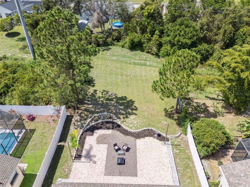 合同活跃: $389,000 (5 贝兹, 3 浴室, 2650 平方英尺)