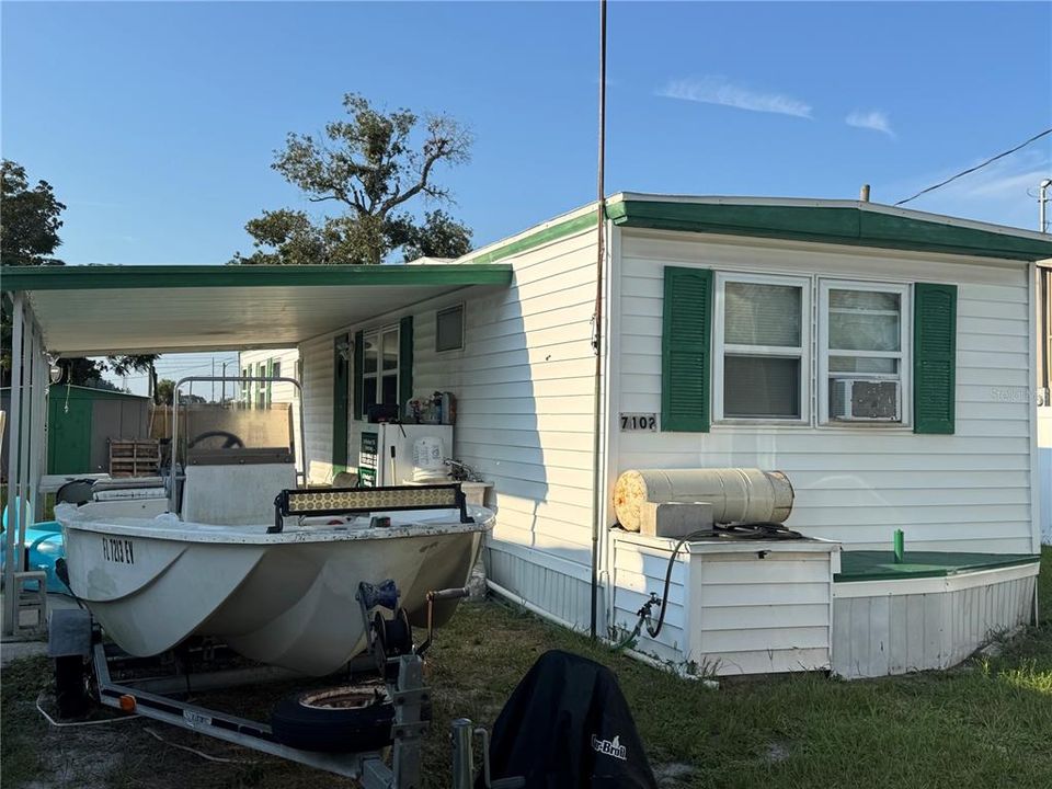 待售: $85,000 (2 贝兹, 2 浴室, 672 平方英尺)