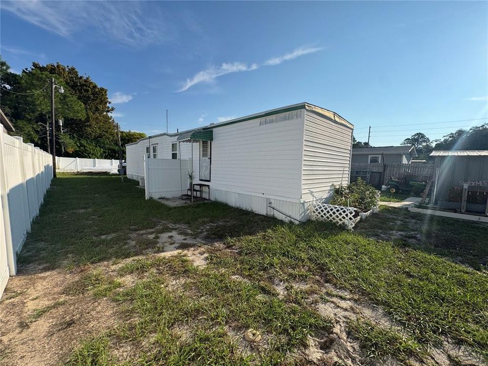 待售: $85,000 (2 贝兹, 2 浴室, 672 平方英尺)