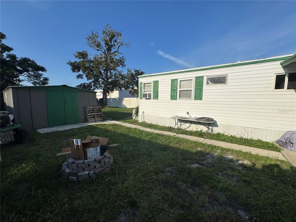 待售: $85,000 (2 贝兹, 2 浴室, 672 平方英尺)