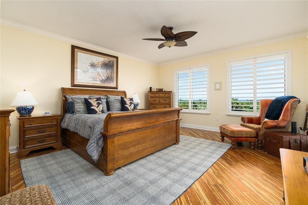 For Sale: $1,449,000 (4 beds, 3 baths, 2620 Square Feet)