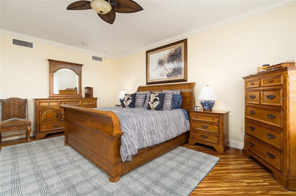 For Sale: $1,449,000 (4 beds, 3 baths, 2620 Square Feet)