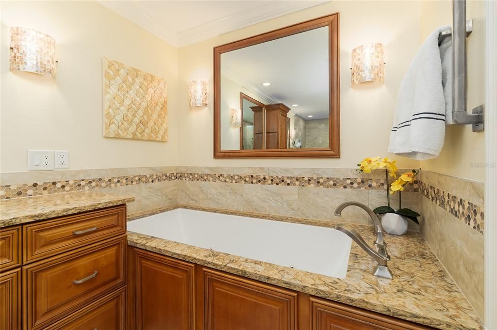 For Sale: $1,449,000 (4 beds, 3 baths, 2620 Square Feet)