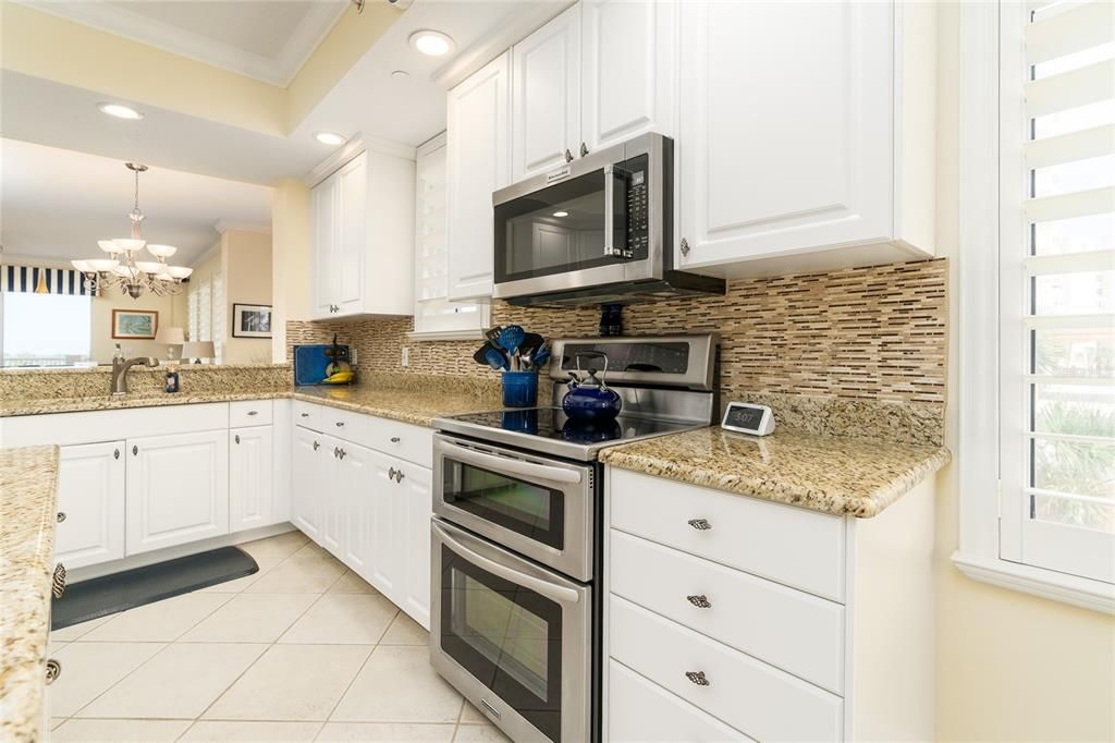 For Sale: $1,449,000 (4 beds, 3 baths, 2620 Square Feet)